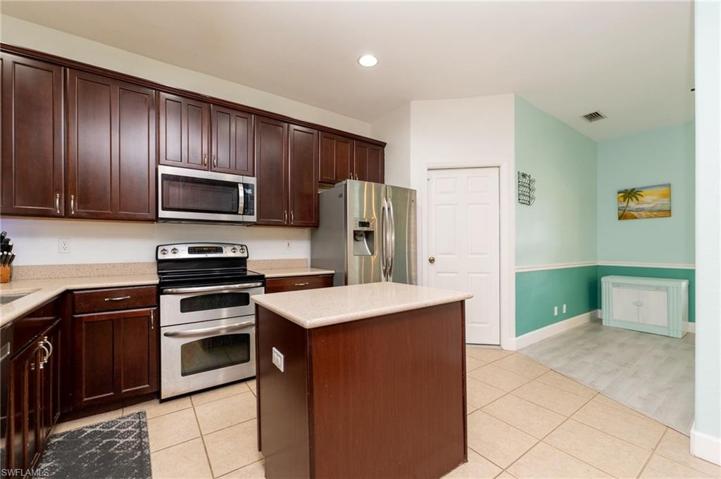 2181  Cape Heather  CIR, CAPE CORAL, FL 33991