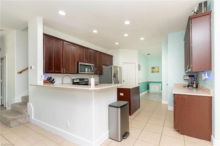 2181  Cape Heather  CIR, CAPE CORAL, FL 33991