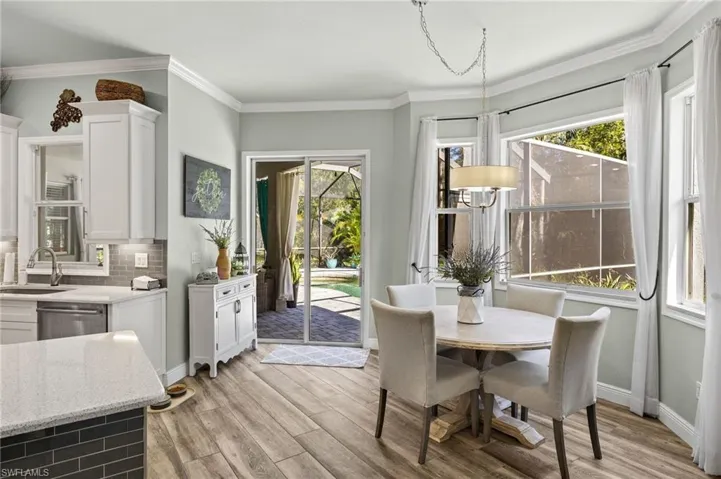 Breakfast Room