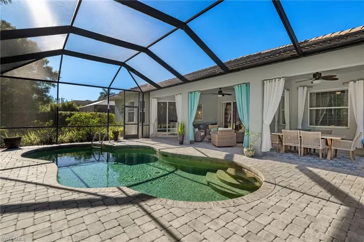 Pool/Lanai