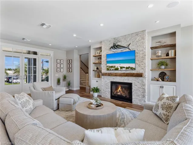 In-wall speakers throughout Great Room