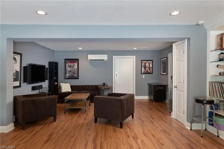 Lower-level lounge area