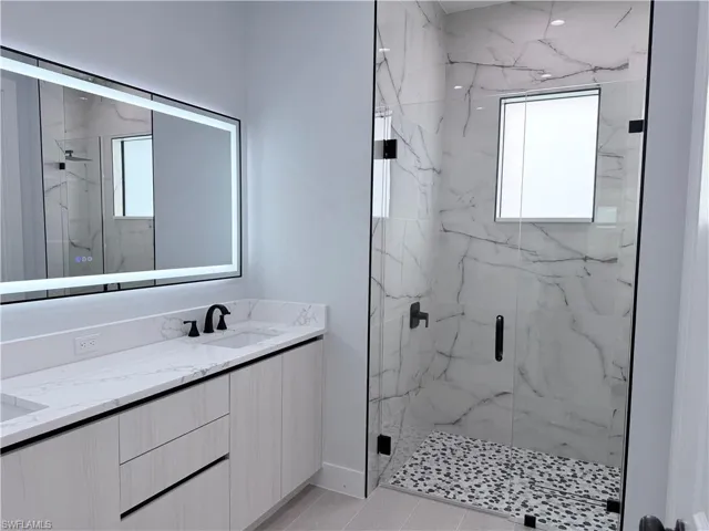 472 12th St Ne, Naples, Florida 34120