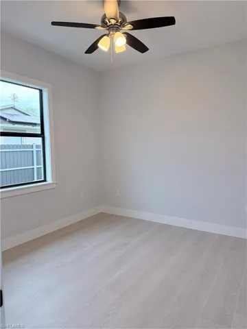 472 12th St Ne, Naples, Florida 34120