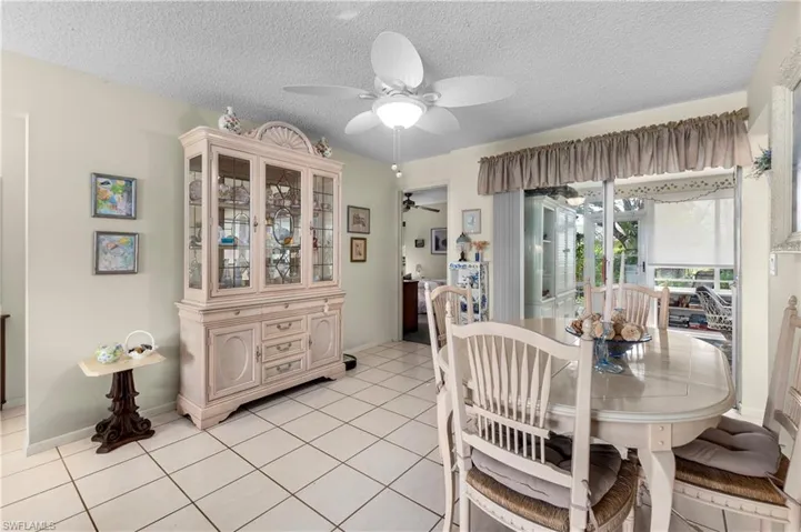 1038 SE 25th LN, CAPE CORAL FL 33904