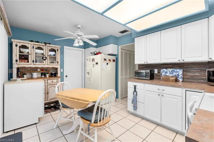 1038 SE 25th LN, CAPE CORAL FL 33904