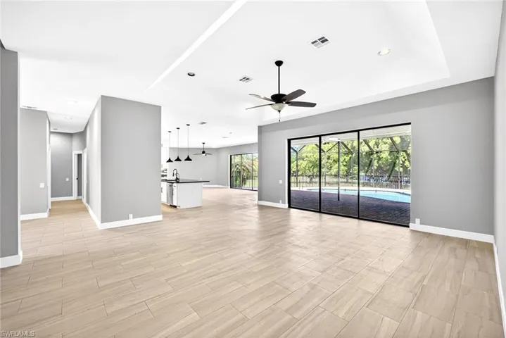 7214 Hendry Creek Dr, Fort Myers, Florida 33908