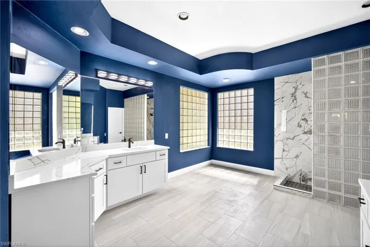 7214 Hendry Creek Dr, Fort Myers, Florida 33908