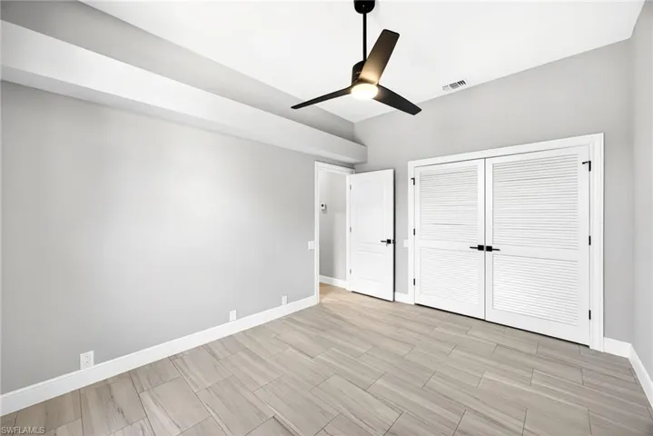 7214 Hendry Creek Dr, Fort Myers, Florida 33908