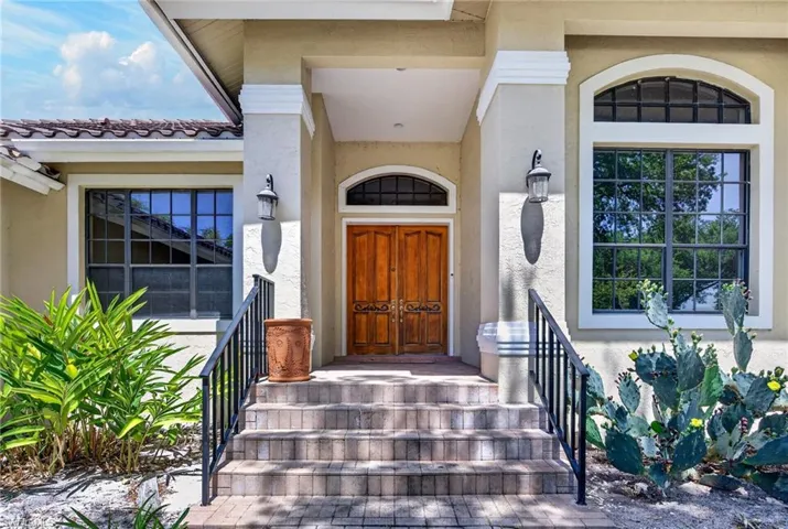 7214 Hendry Creek Dr, Fort Myers, Florida 33908