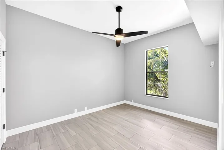 7214 Hendry Creek Dr, Fort Myers, Florida 33908