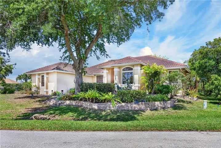7214 Hendry Creek Dr, Fort Myers, Florida 33908