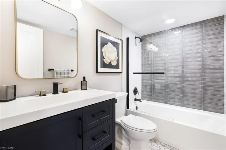 16321 Kelly Woods Dr 182, Fort Myers, Florida 33908