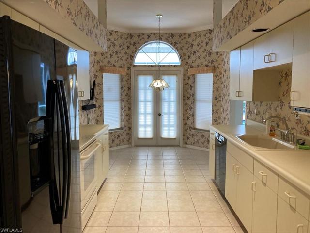 201  Countryside  DR, Naples, FL 34104
