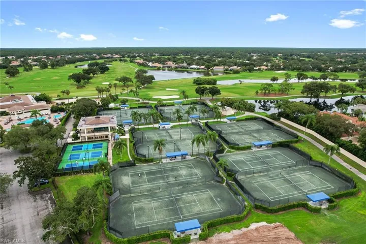 625  Lalique  CIR, Naples, FL 34119