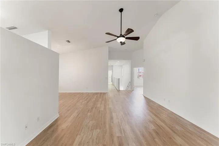 625  Lalique  CIR, Naples, FL 34119