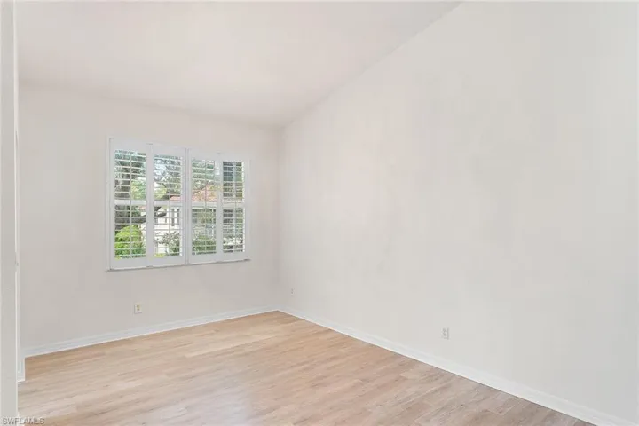 625  Lalique  CIR, Naples, FL 34119