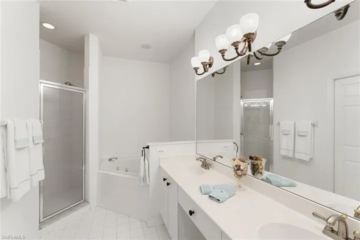 625  Lalique  CIR, Naples, FL 34119