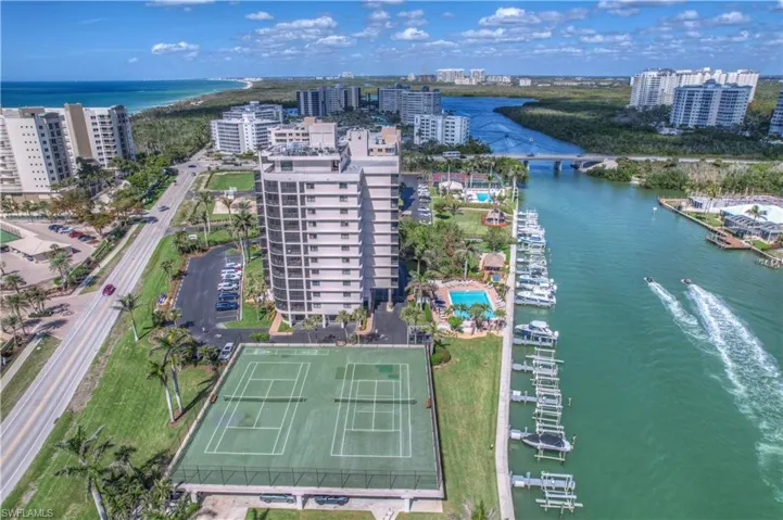 11030  Gulf Shore  DR, Naples, FL 34108