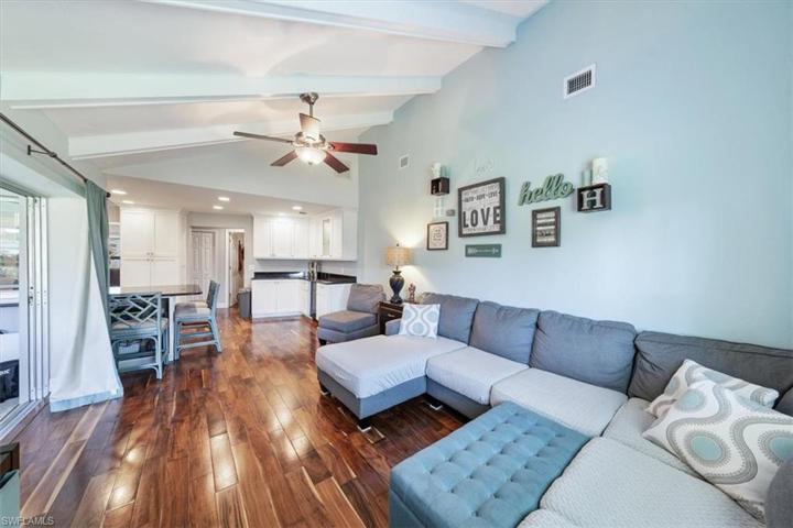 463  Torrey Pines  PT, Naples, FL 34113