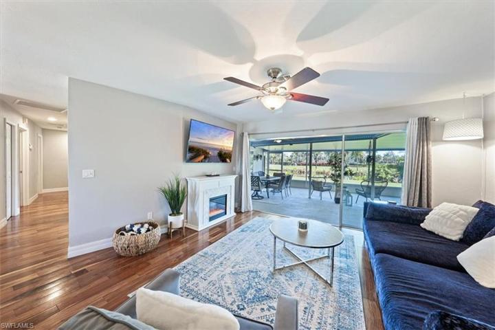 463  Torrey Pines  PT, Naples, FL 34113