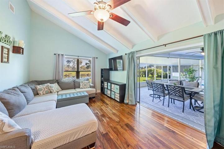 463  Torrey Pines  PT, Naples, FL 34113