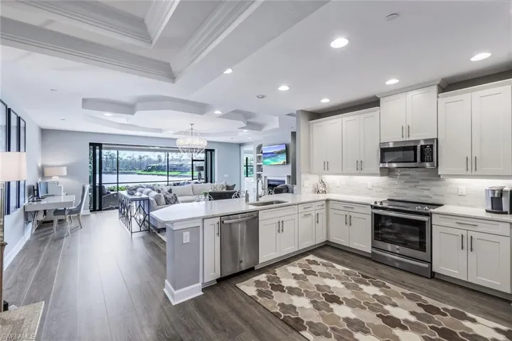9641  MONTELANICO  LOOP, Naples, FL 34119
