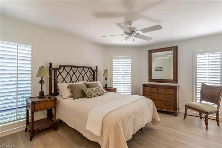 651 10th Ave S C651, Naples, Florida 34102