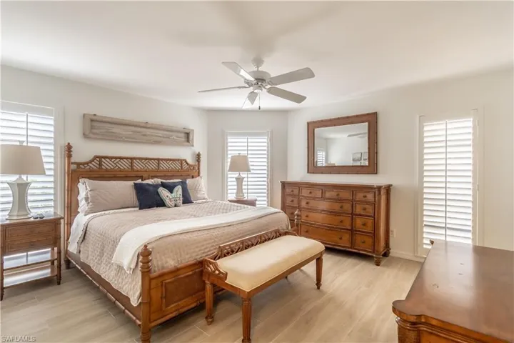 651 10th Ave S C651, Naples, Florida 34102