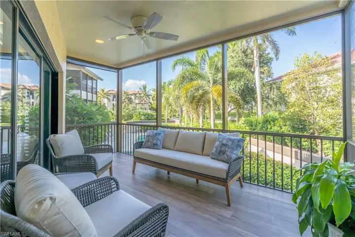 651 10th Ave S C651, Naples, Florida 34102