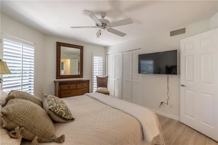 651 10th Ave S C651, Naples, Florida 34102