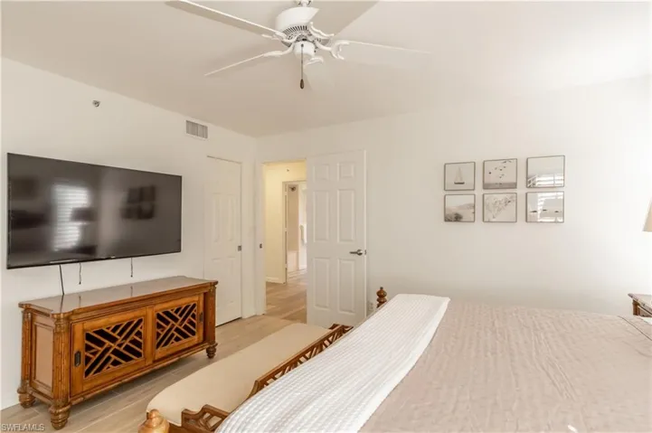 651 10th Ave S C651, Naples, Florida 34102