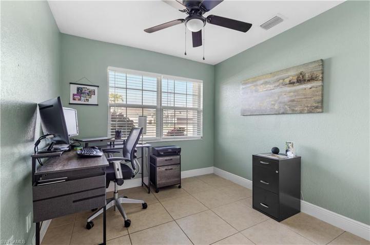 330 SW 28th TER, CAPE CORAL FL 33914