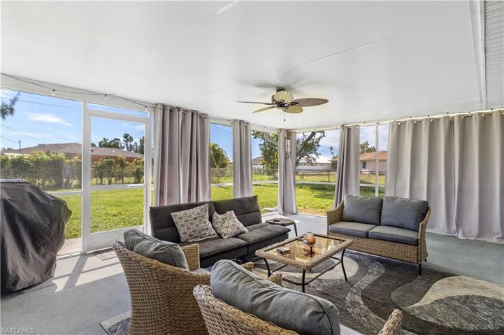 330 SW 28th TER, CAPE CORAL FL 33914