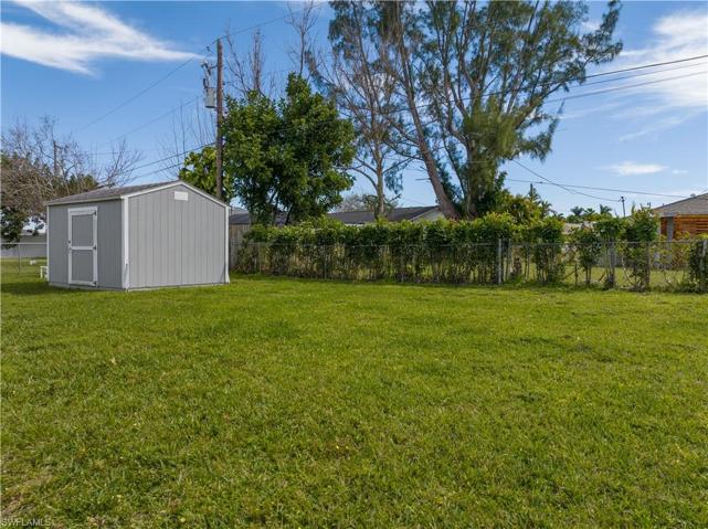 330 SW 28th TER, CAPE CORAL FL 33914