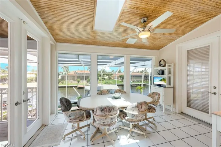 Notice the ceilings!!