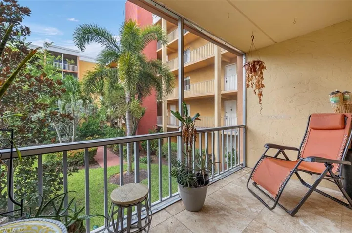 2366 E Mall Dr 213, Fort Myers, Florida 33901