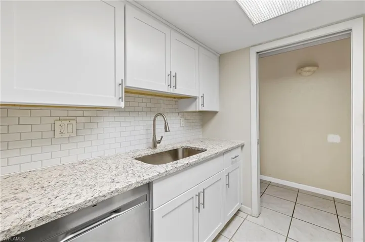 2366 E Mall Dr 213, Fort Myers, Florida 33901