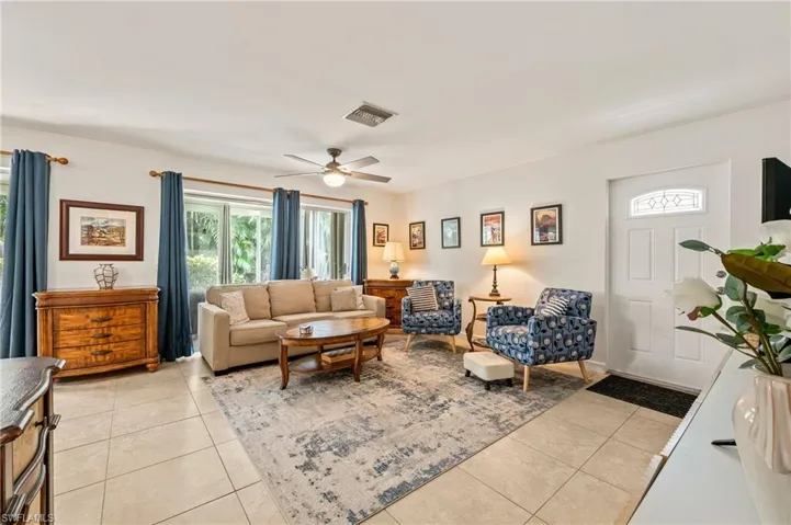 The living room is very spacious and seats 5 very comfortably.