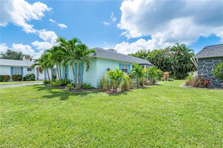 As one can see, there's plenty of room surrounding the home and lots of privacy.