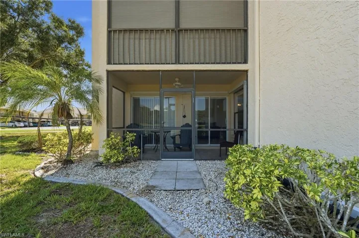 13240 White Marsh Ln 8, Fort Myers, Florida 33912