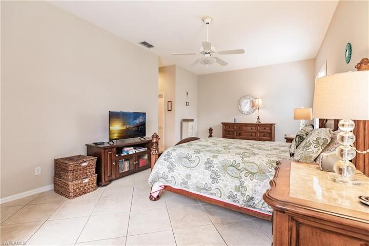 4320 Mistlethrush LN, NAPLES FL 34119
