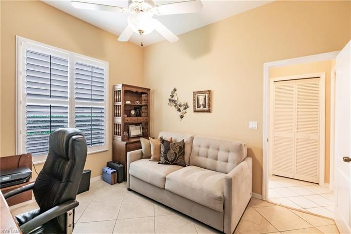 4320 Mistlethrush LN, NAPLES FL 34119