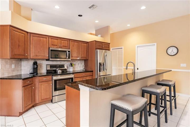 4320 Mistlethrush LN, NAPLES FL 34119