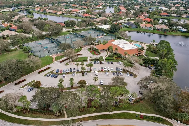 4320 Mistlethrush LN, NAPLES FL 34119