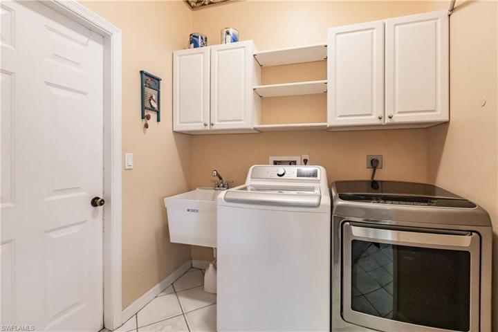 4320 Mistlethrush LN, NAPLES FL 34119