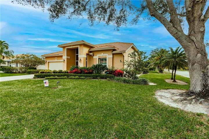 4320 Mistlethrush LN, NAPLES FL 34119