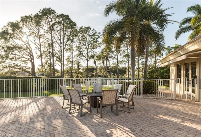 4320 Mistlethrush LN, NAPLES FL 34119