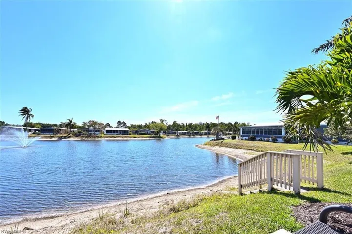 7 Oceans Blvd 7, Naples, Florida 34104