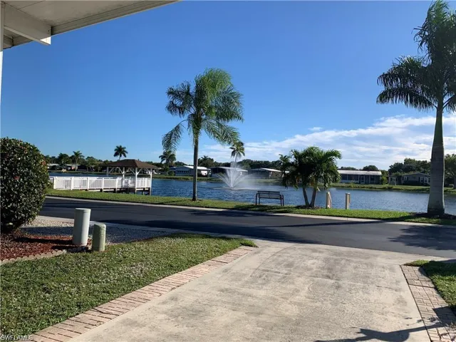 7 Oceans Blvd 7, Naples, Florida 34104